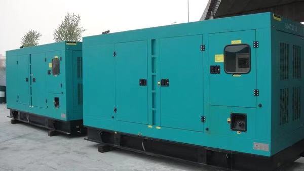 桥头镇康明斯400kw大型柴油二手发电机组 桥头镇康明斯400kw大型柴油二手发电机组